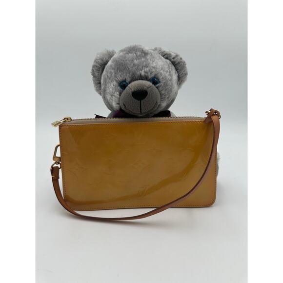 Louis Vuitton Handbags - Louis Vuitton Verni Pochette